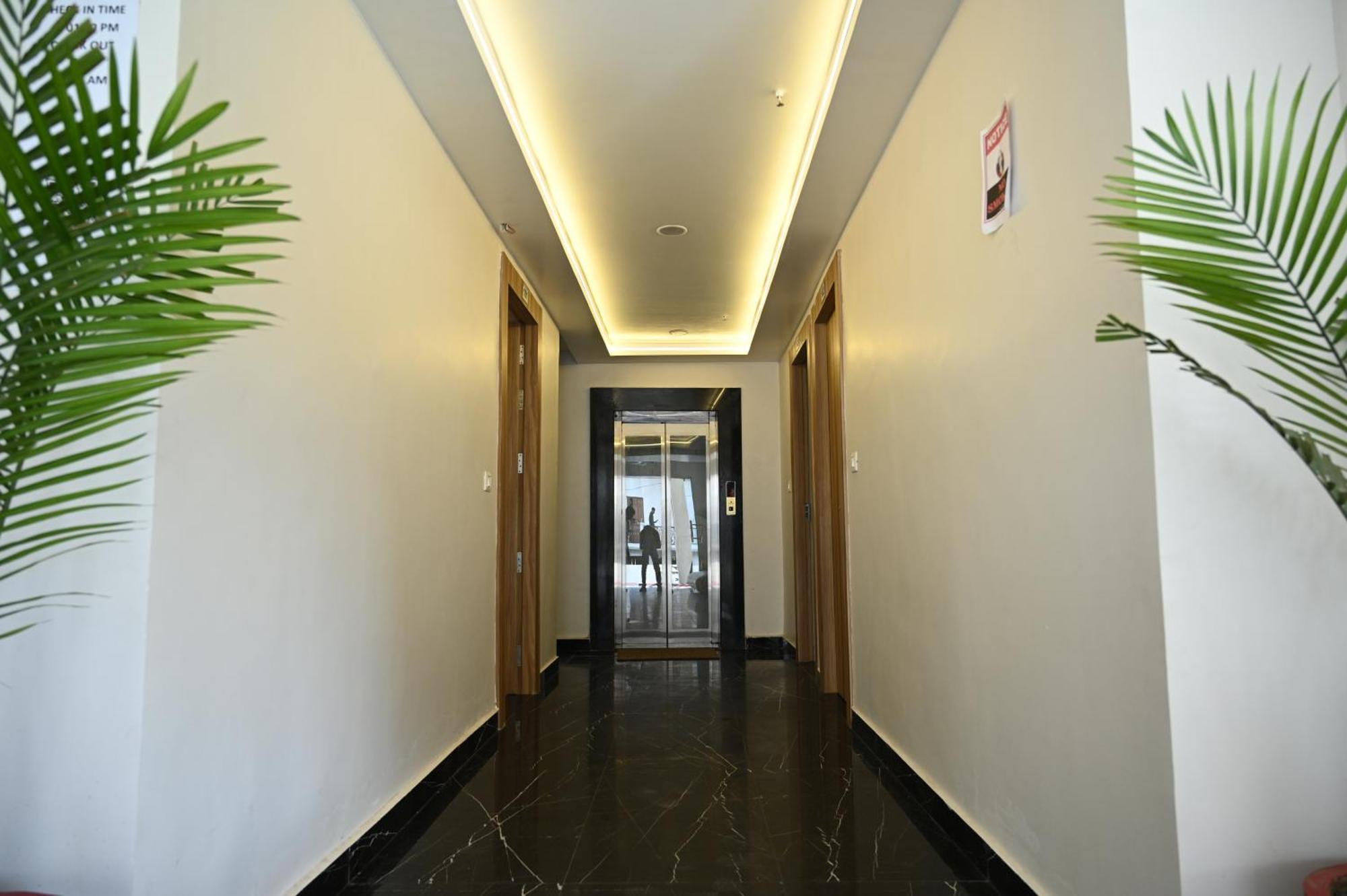 The Janki Hotel Ayodhya Exterior photo